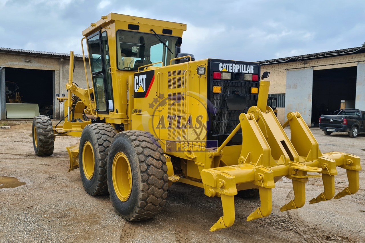 CATERPILLAR 140K 2016