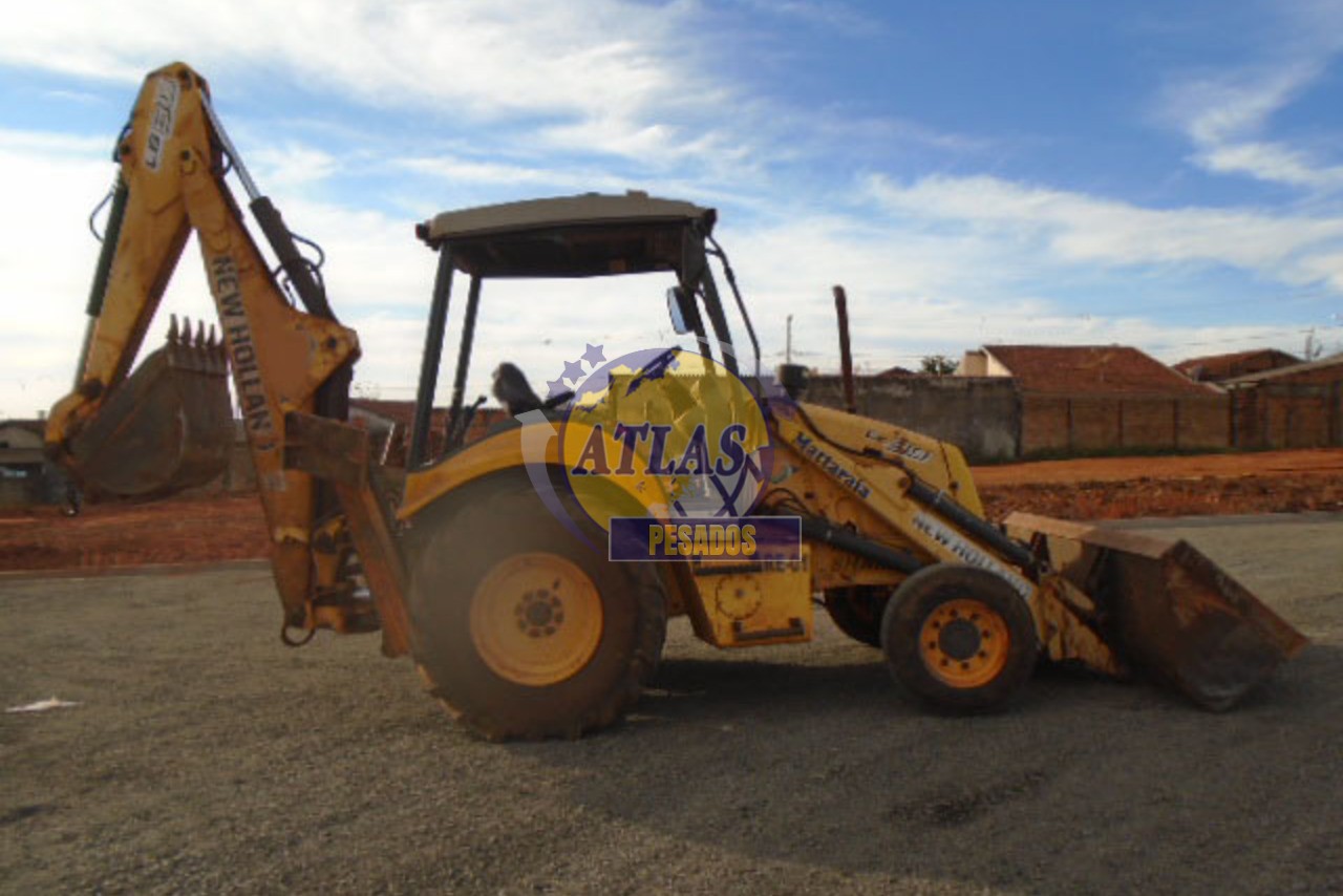 NEW HOLLAND LB90 2011