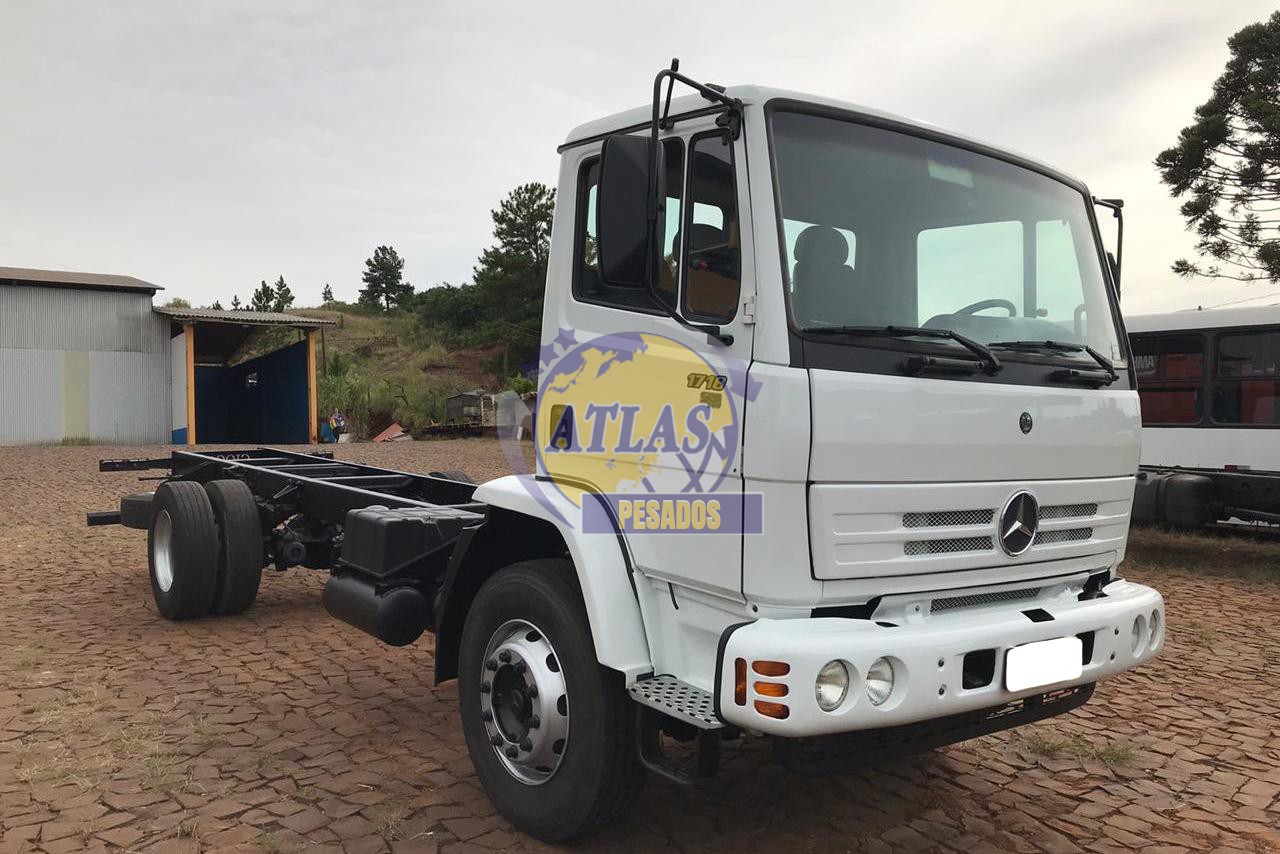 MERCEDES BENZ MB1718 2009